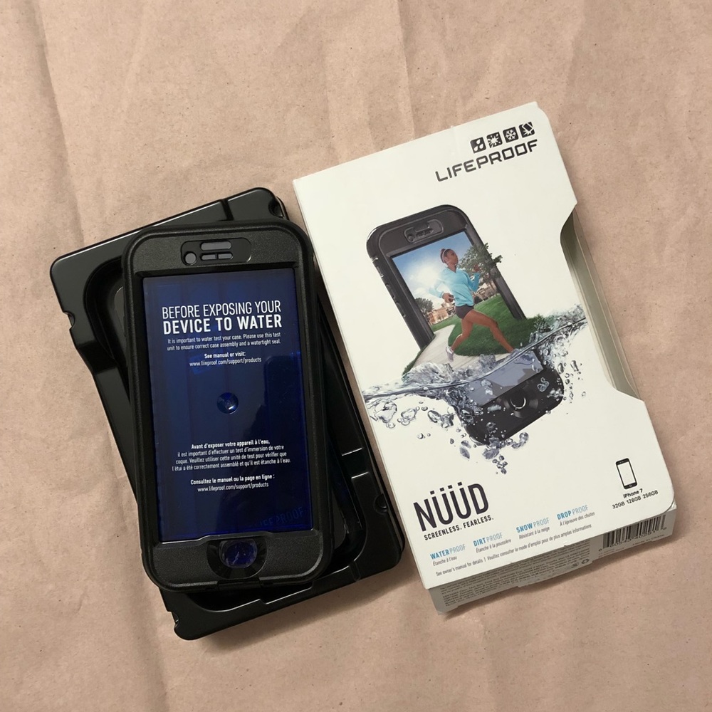 Waterproof iPhone 7 case